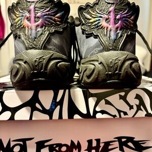 Puma Kids Lamelo Ball size- size 6 big kid